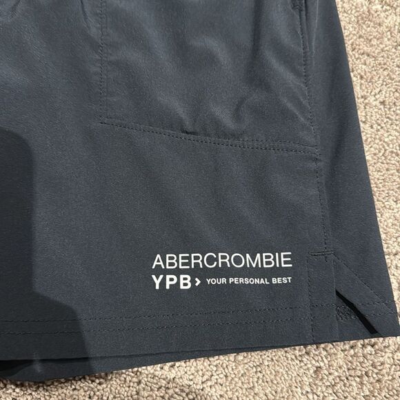 Abercrombie Kids size 9/10 YPB Dri fit shorts! Great condition never - Picture 4 of 4